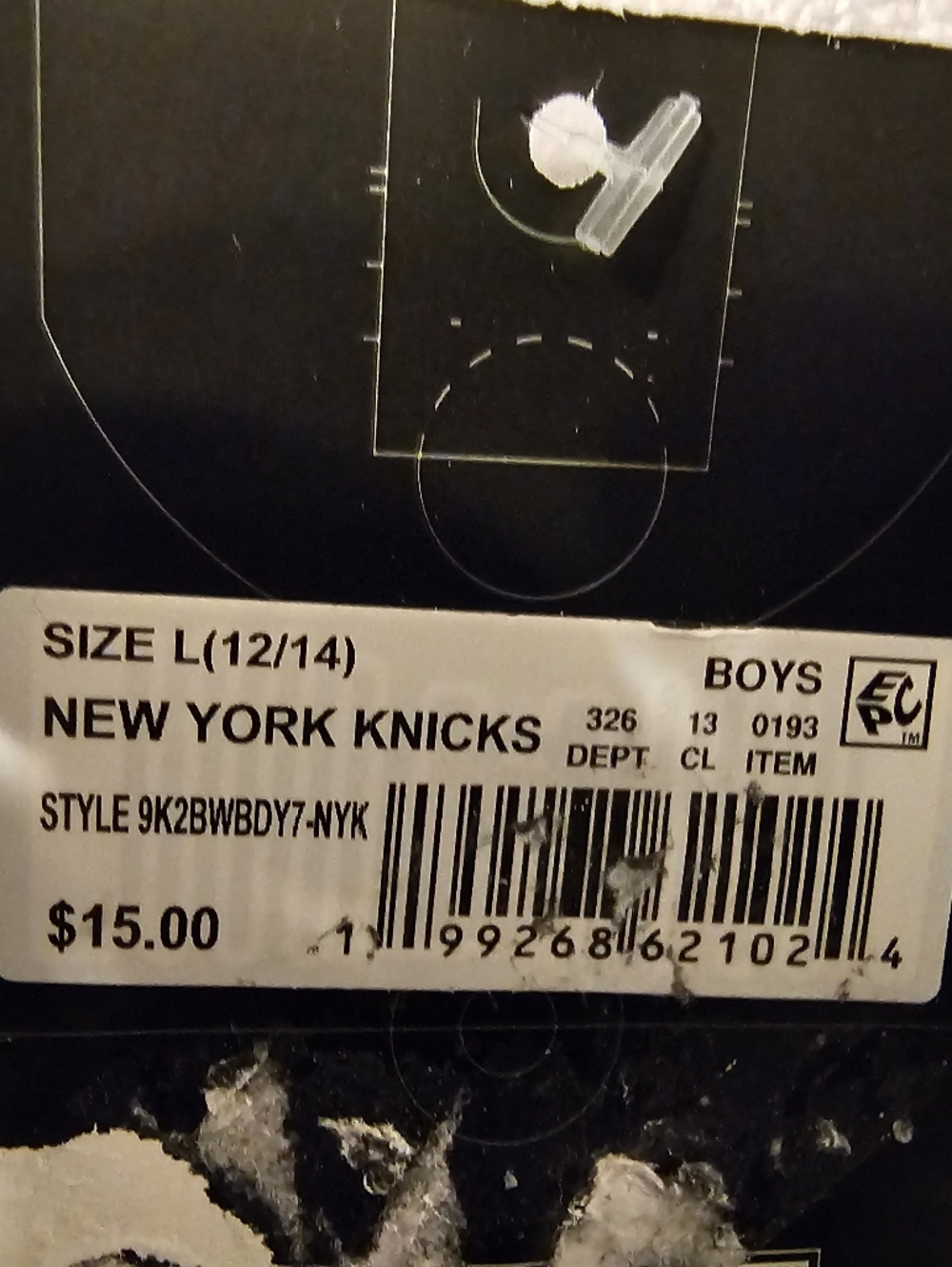 NWT New York Knicks T-shirt. Size:L 12/14. - Picture 4 of 5